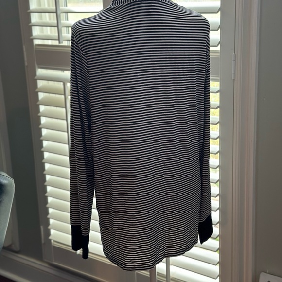 Premise Studio Black and White Open Front Long Sweater Cardigan Cover up - Picture 5 of 6